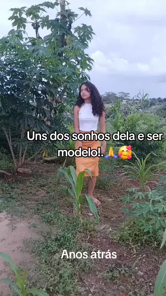 @taina e thania