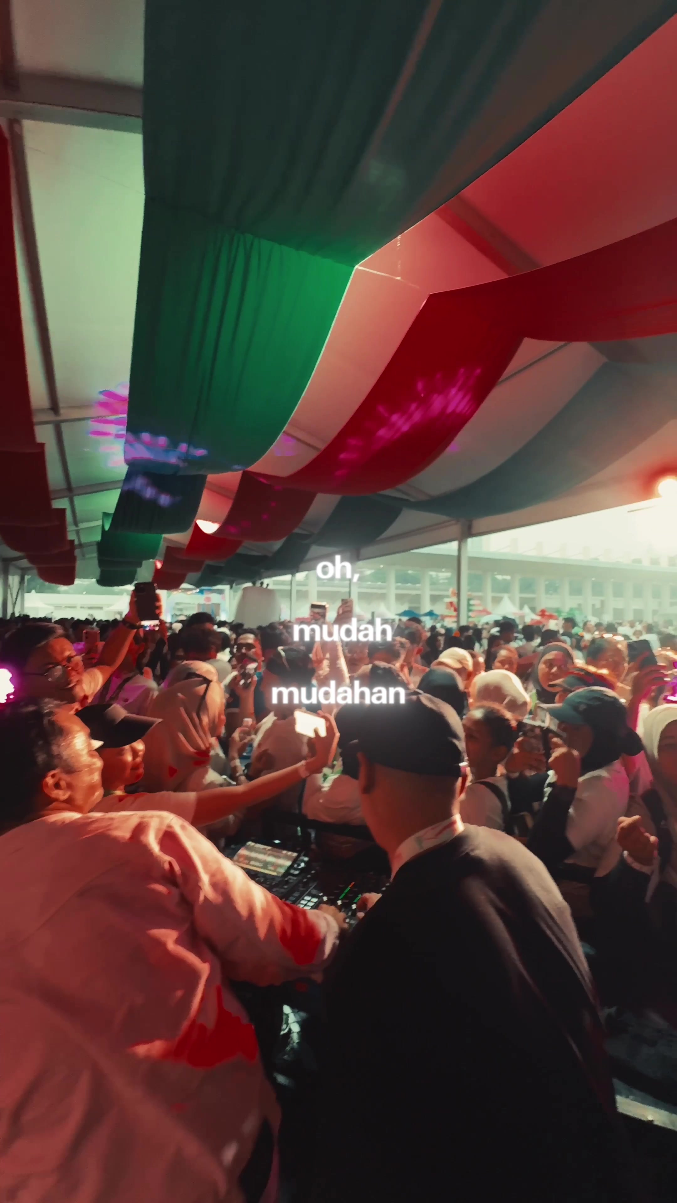 @dipha barus