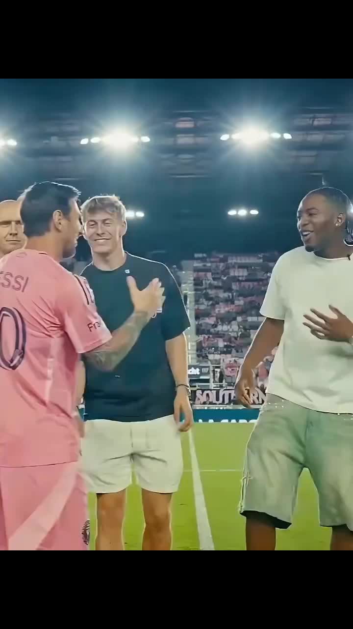 @👑🐐ʟᴇᴏ ᴍᴇꜱꜱɪ🫀ꜱᴀʀᴏᴊ ᴀʏᴇʀ10🥀