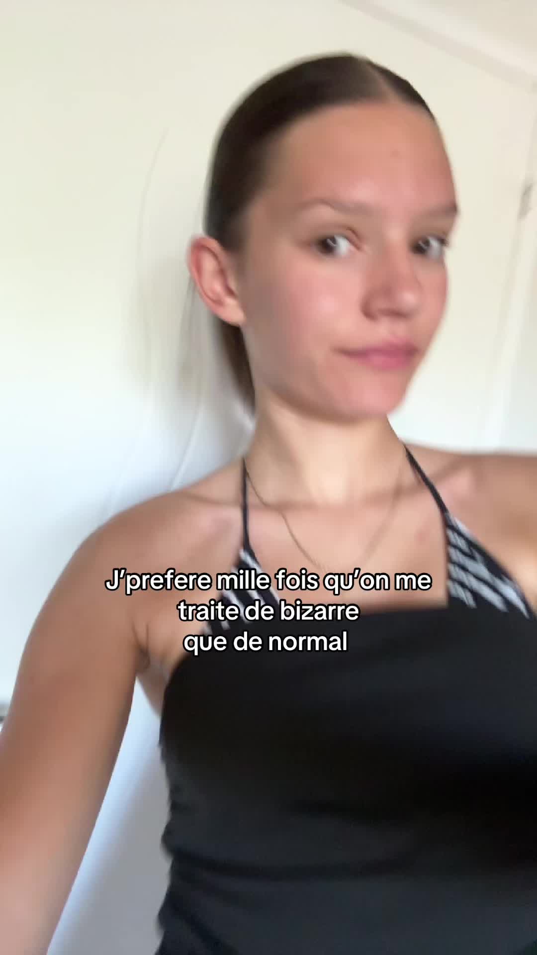 @No&eacute;lie