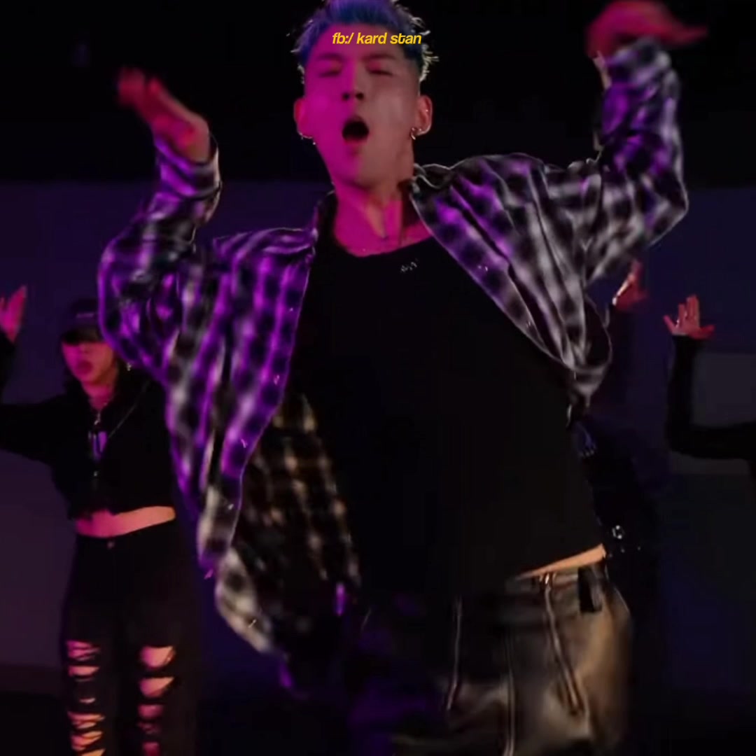 @KARD STAN ♠️