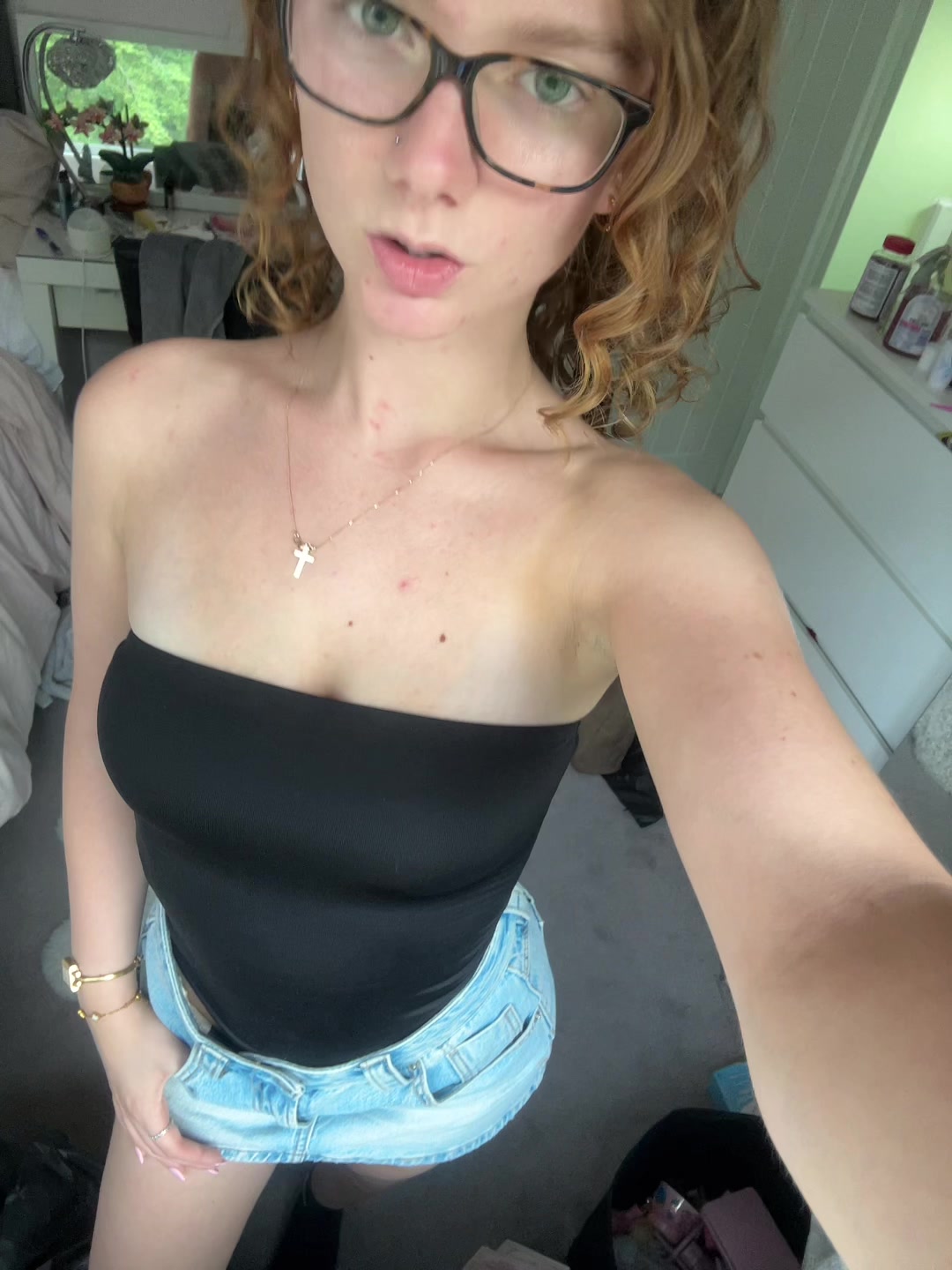 @millielouiseleonard