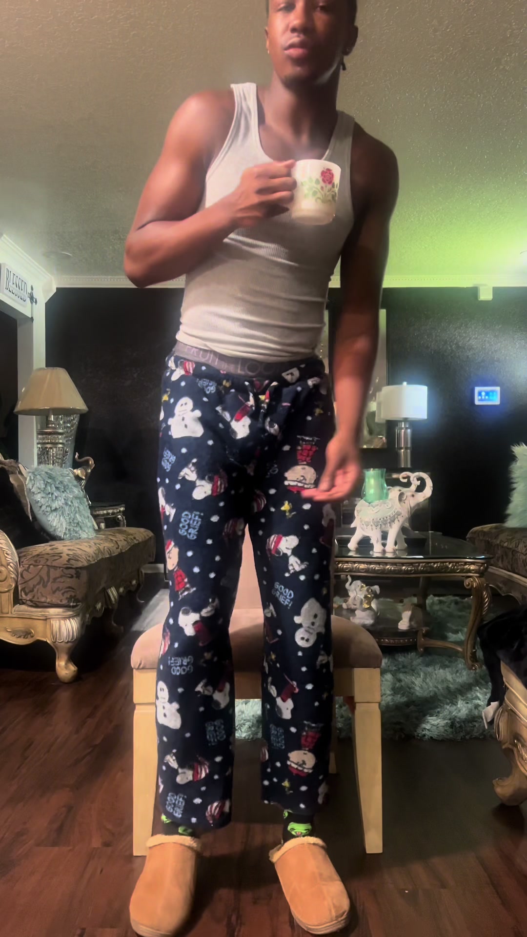 @PlayboiK