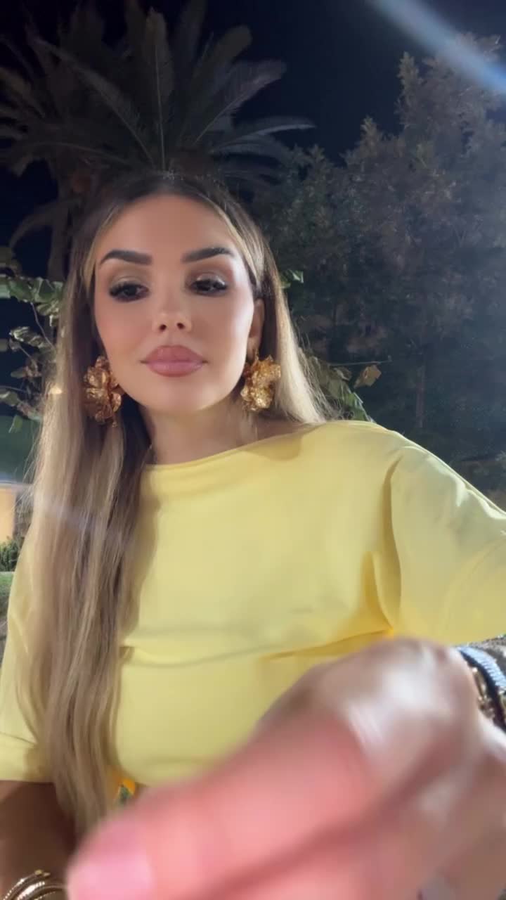 @mounia_benfeghoul0
