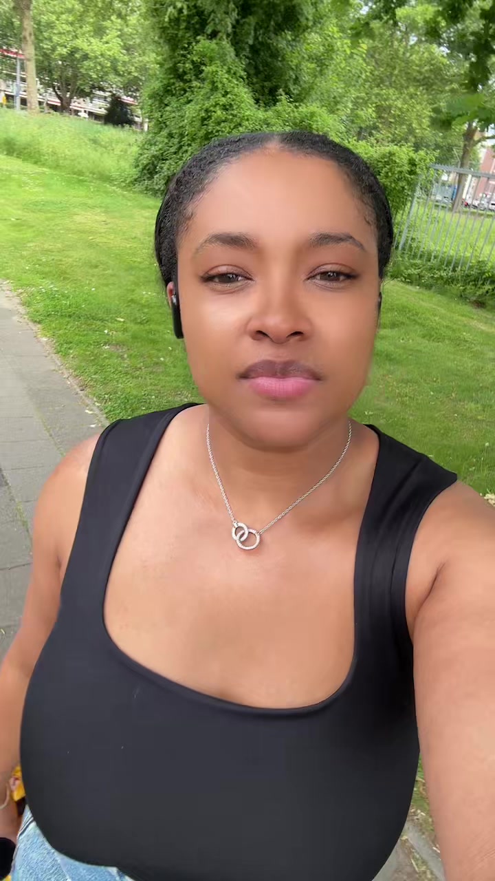 @Lenisa Furtado