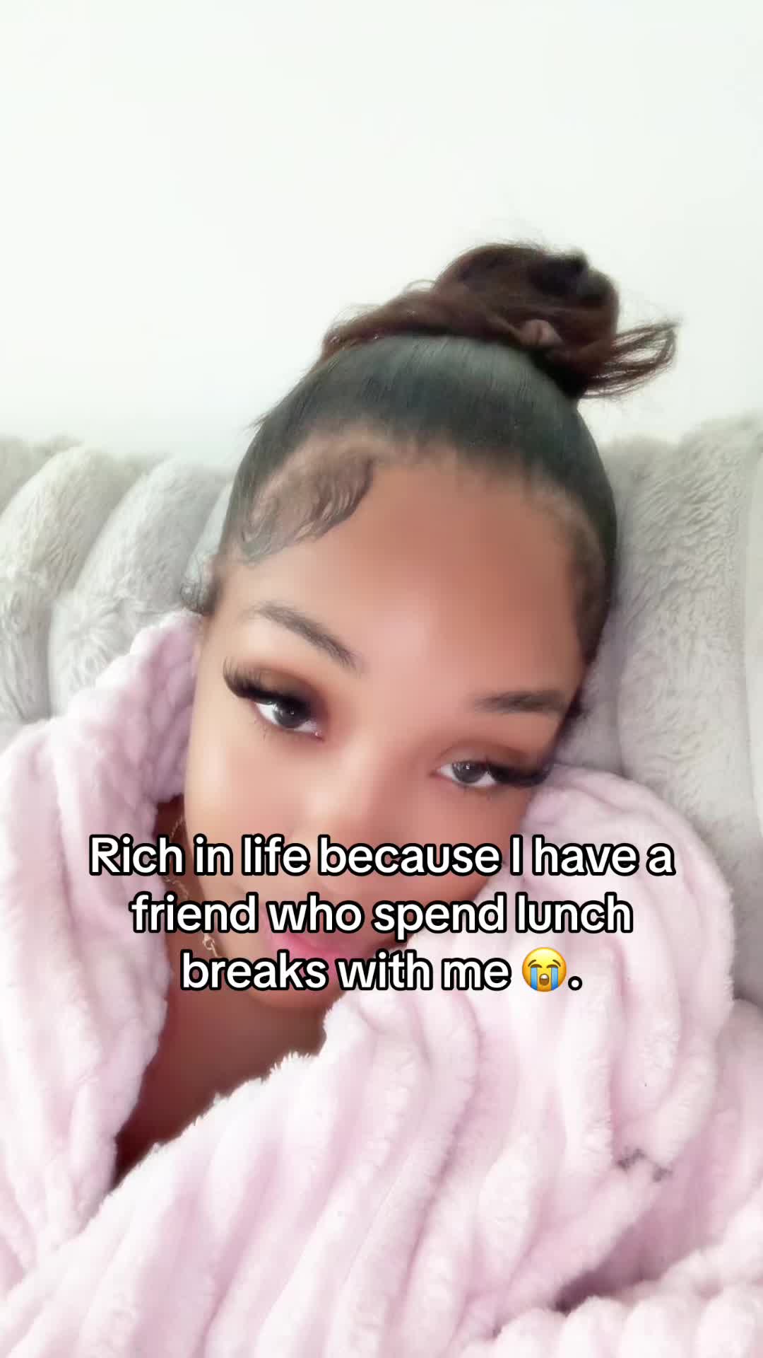 @Icedbyniya._