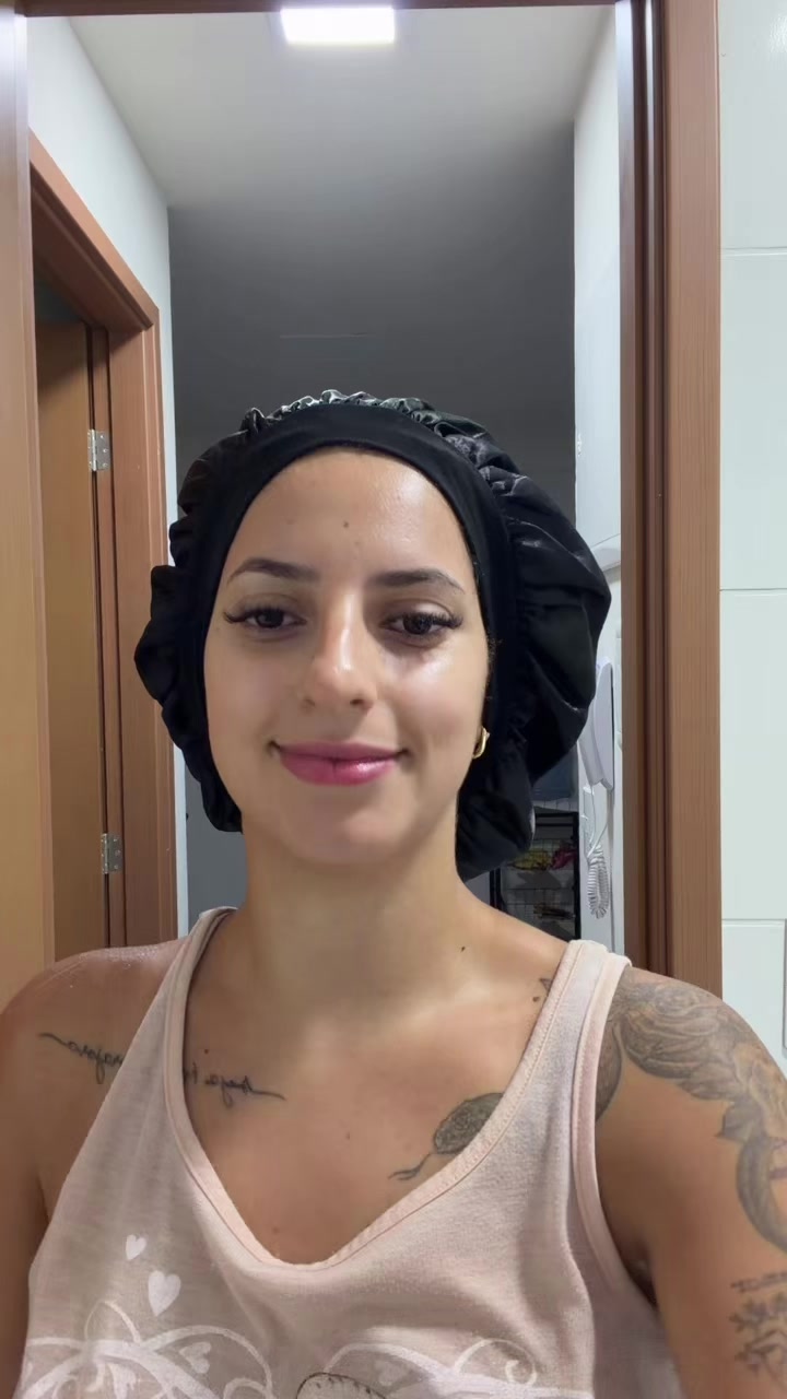 @lari gomes