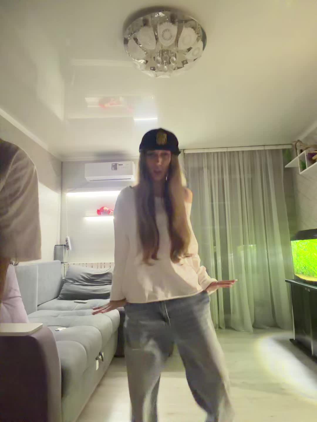 @ayaya