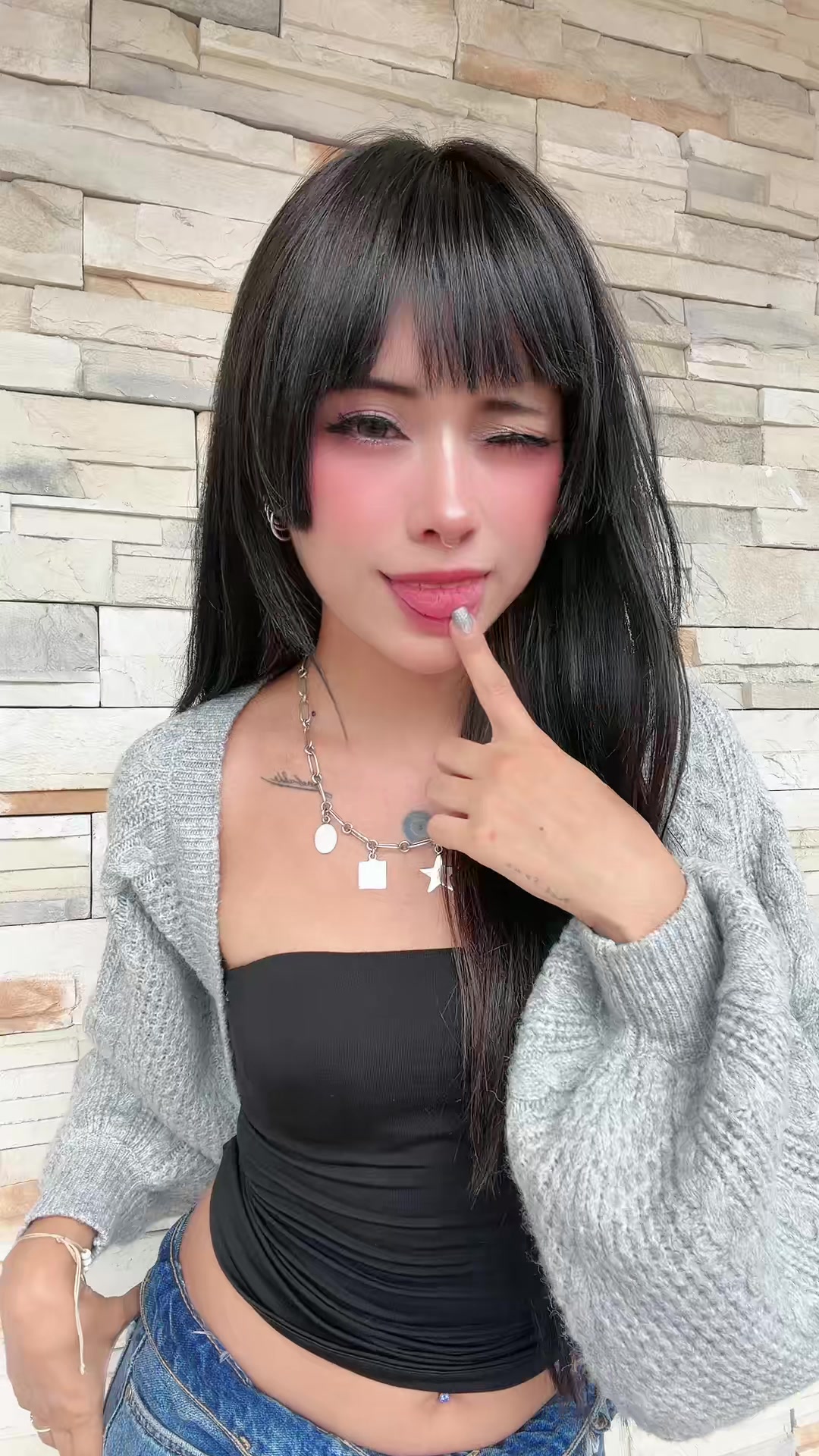 @𝑀𝒾𝓃𝓂𝒾𝓁.𝟢𝟩🍋&zwj;🟩