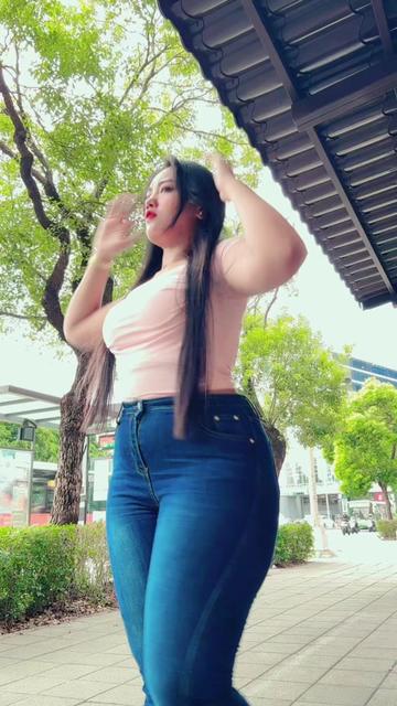 @Dewi Fitria💋