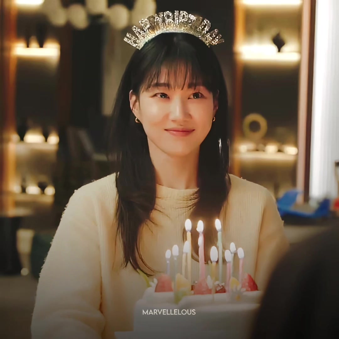 @elle.