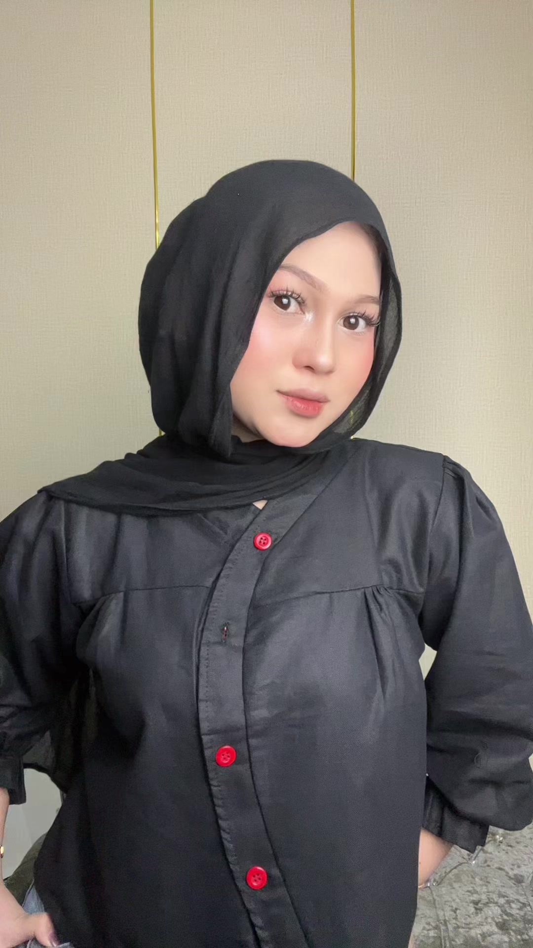 @cahyaniajaaa