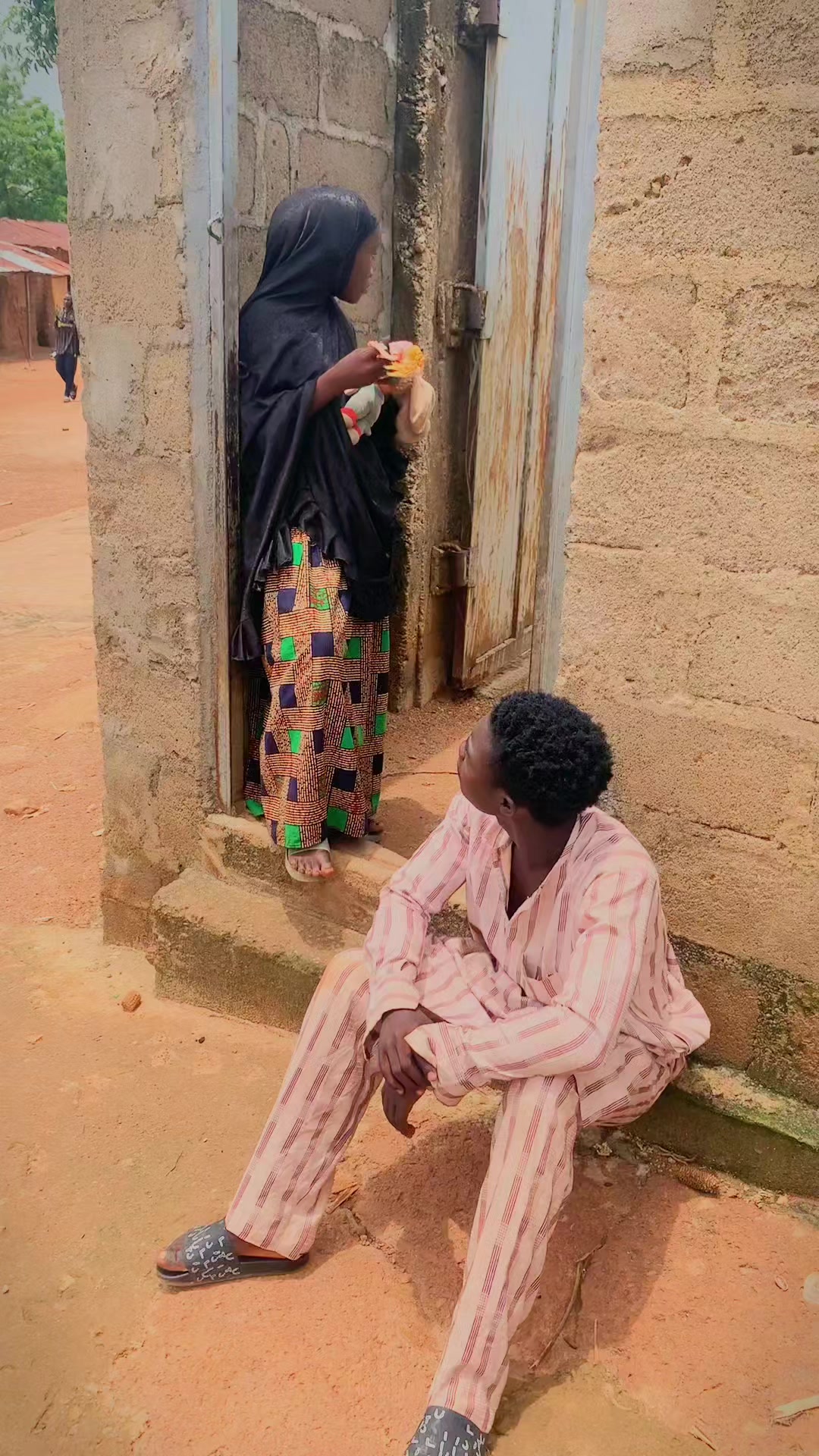 @mai kwaila ne saikadaure