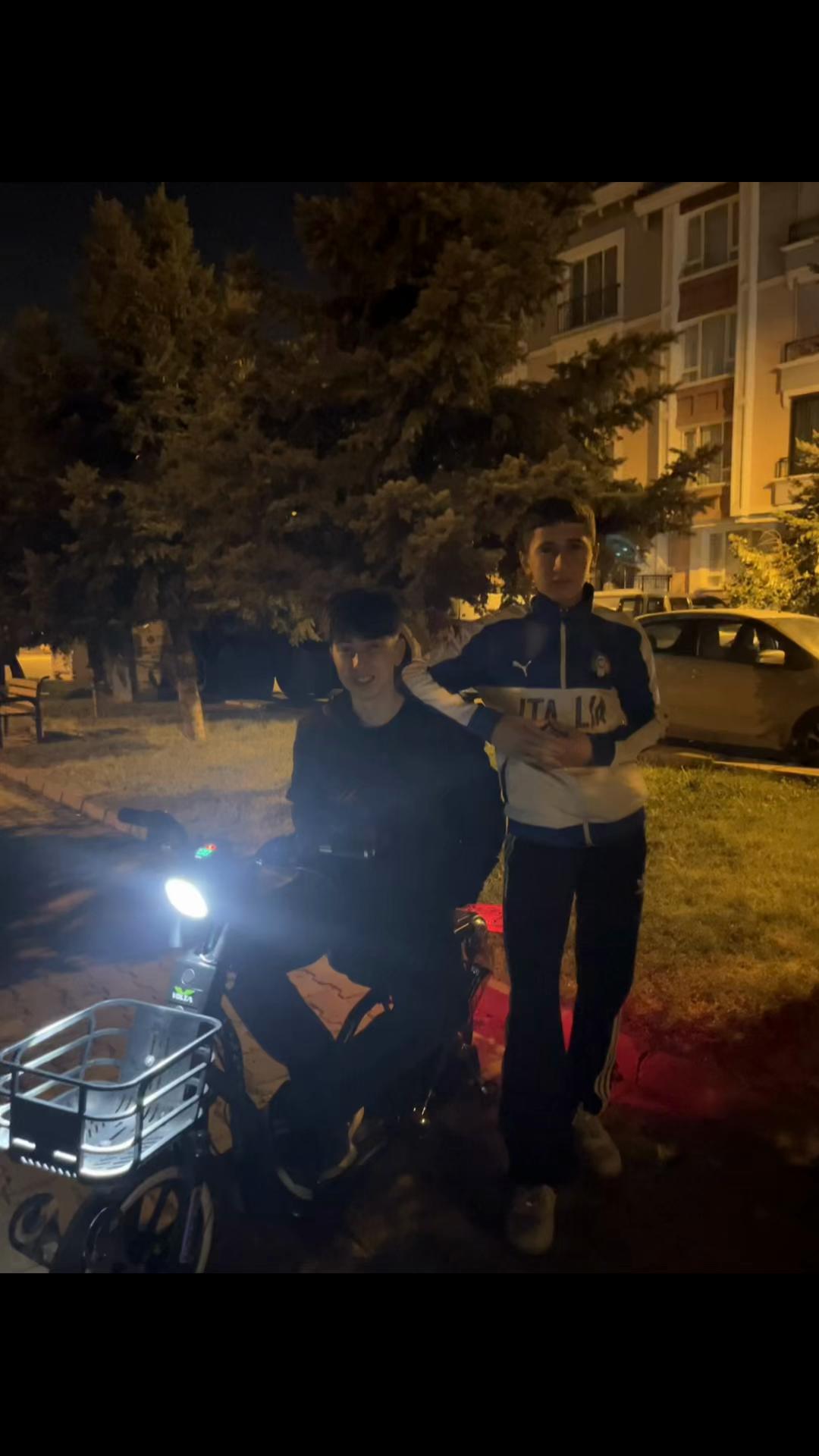 @b4rqtbugra