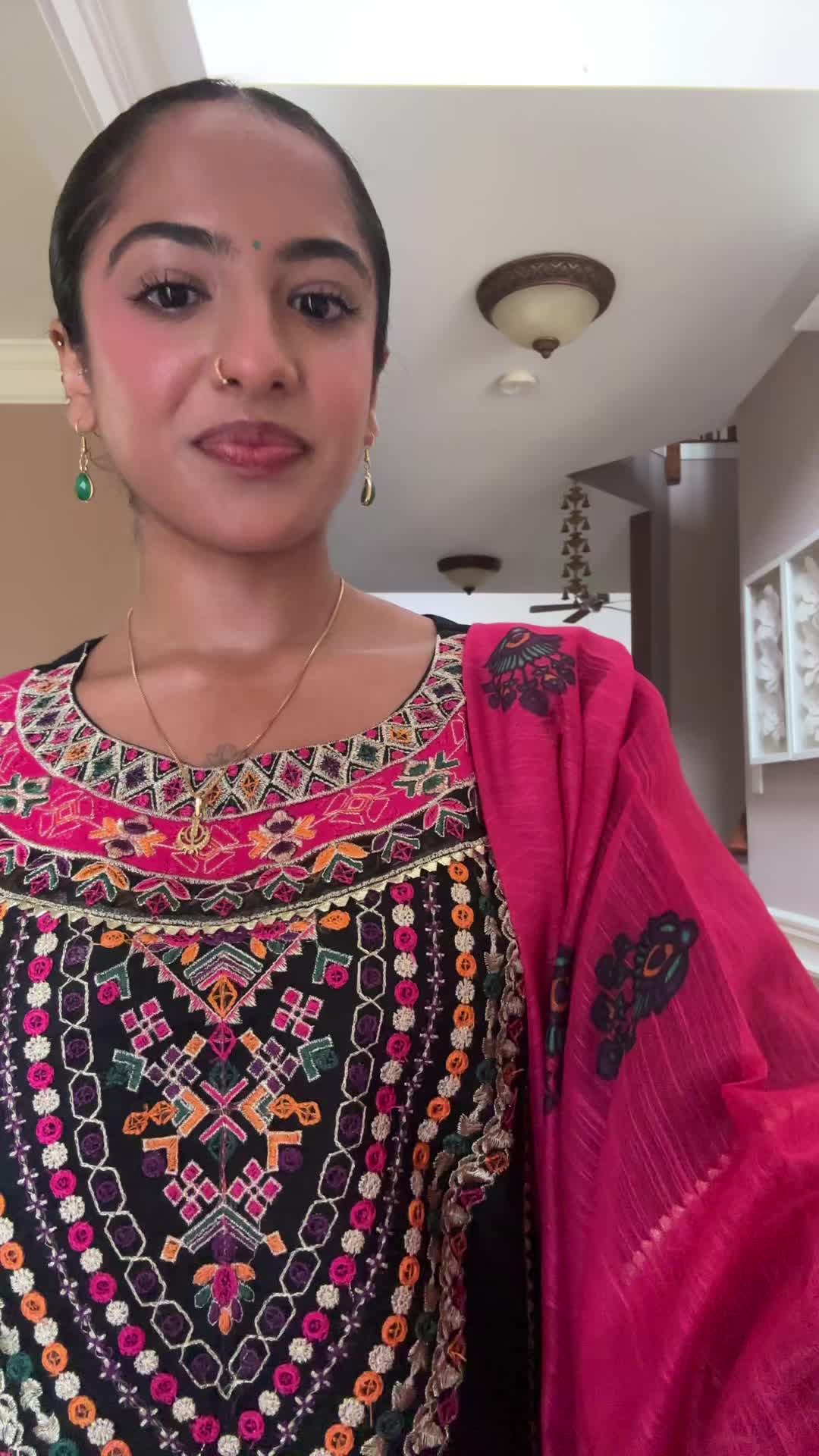 @Ayesha🦋