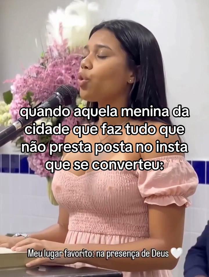 @꒼
