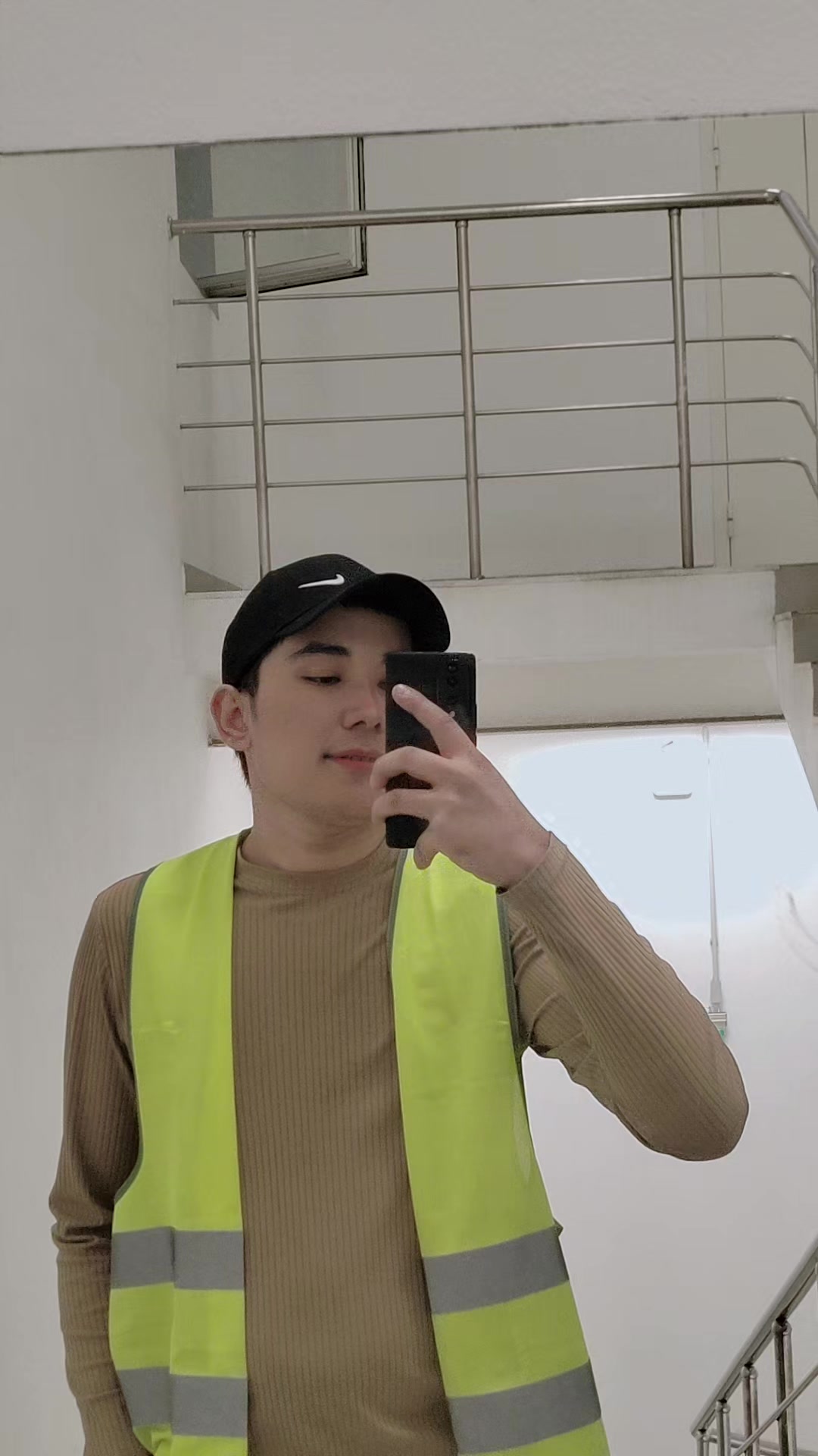 @꧁_𝐀𝐋𝐈_꧂