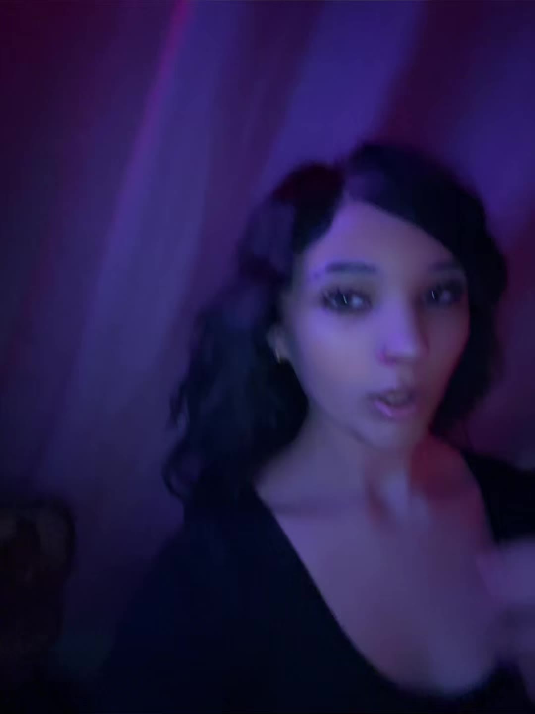 @𖣂