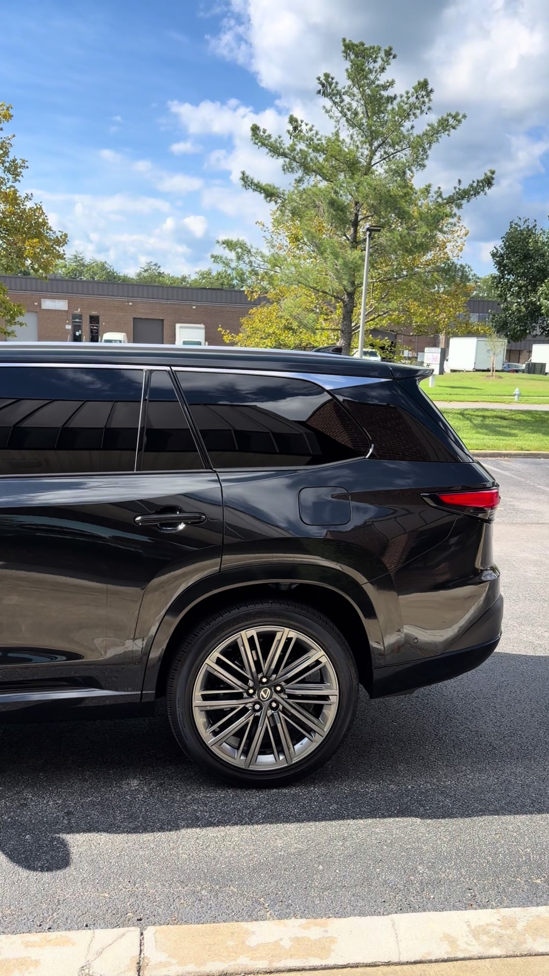 @Shadedarker_windowtinting