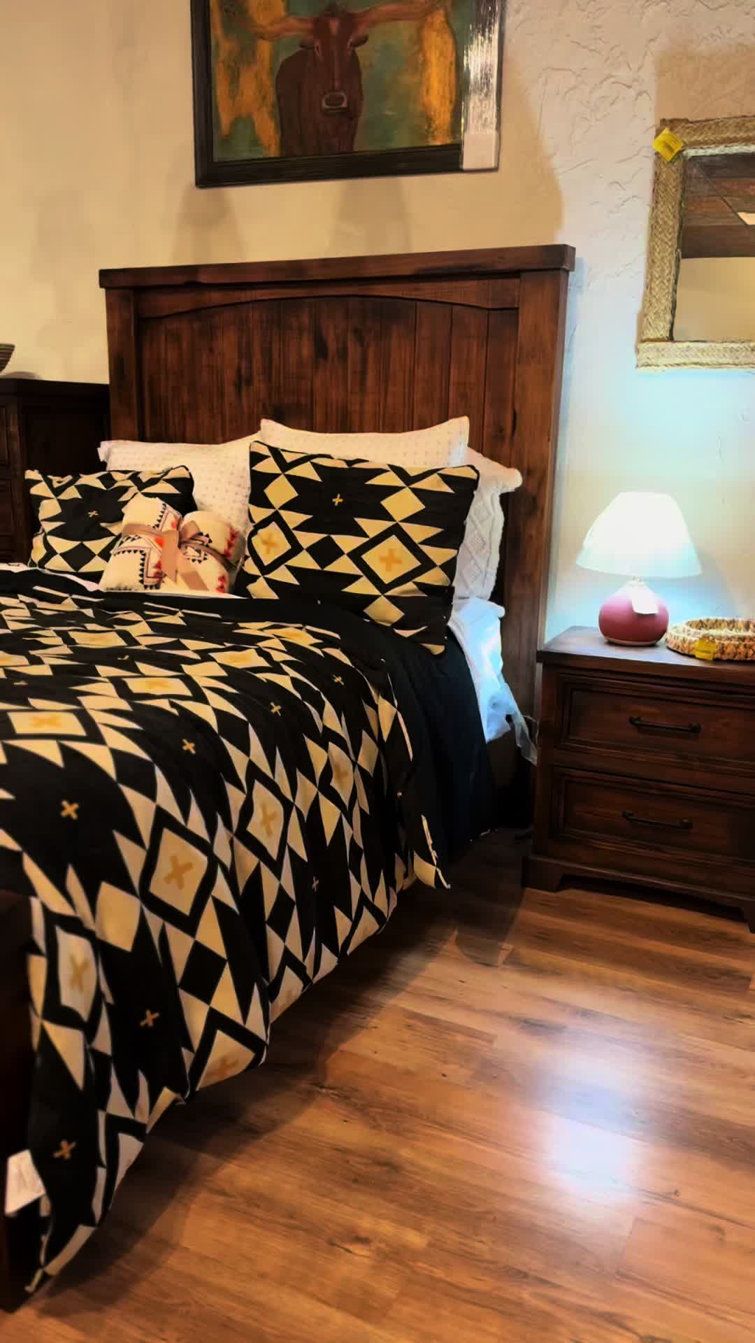 @RusticFurnitureDepot