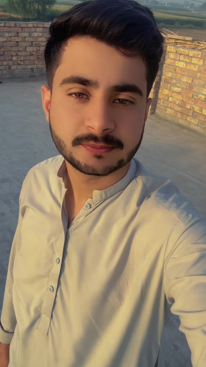 @Ladla Umair❤️🇵🇰🇦🇪