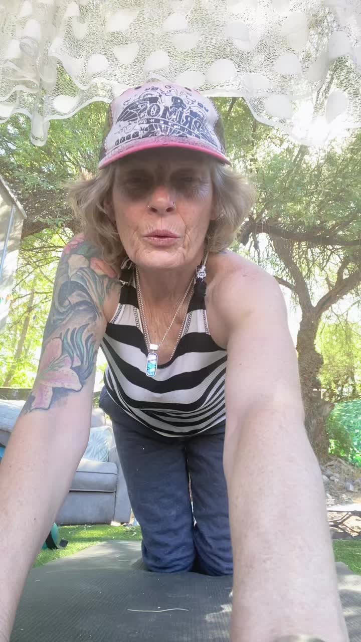 @#momenntswithmaradeth