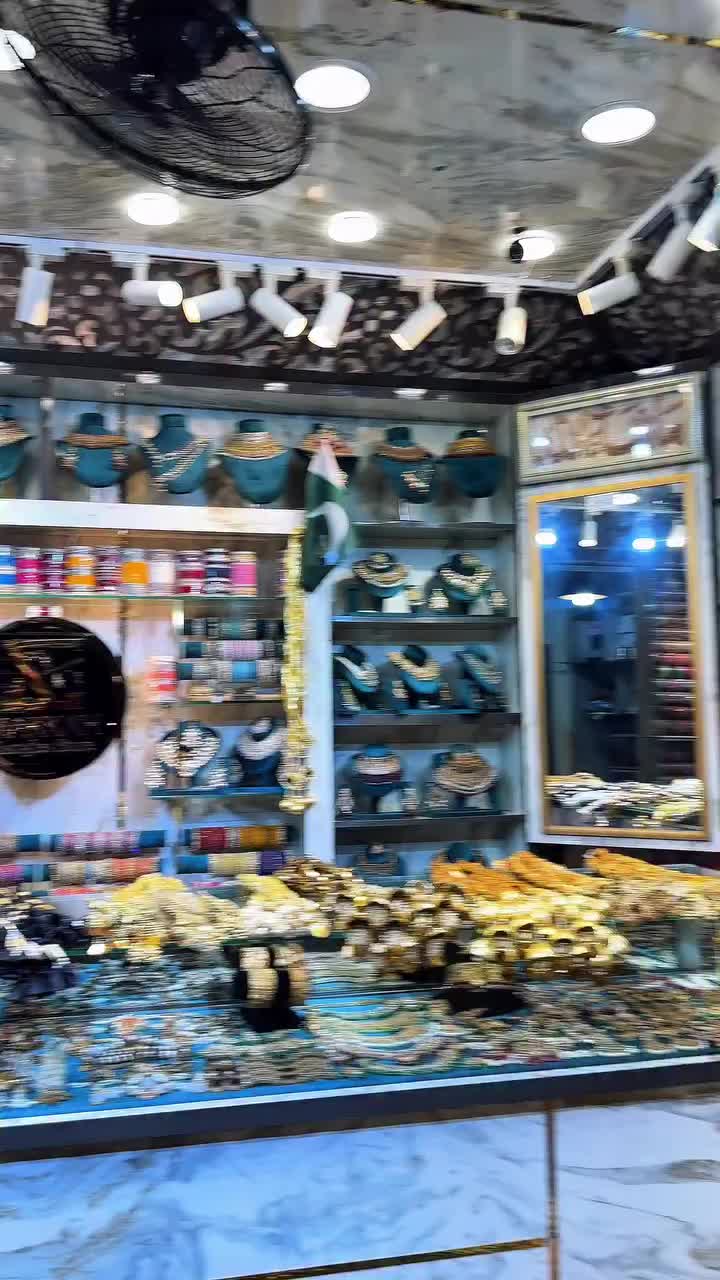 @Makkah bangles store