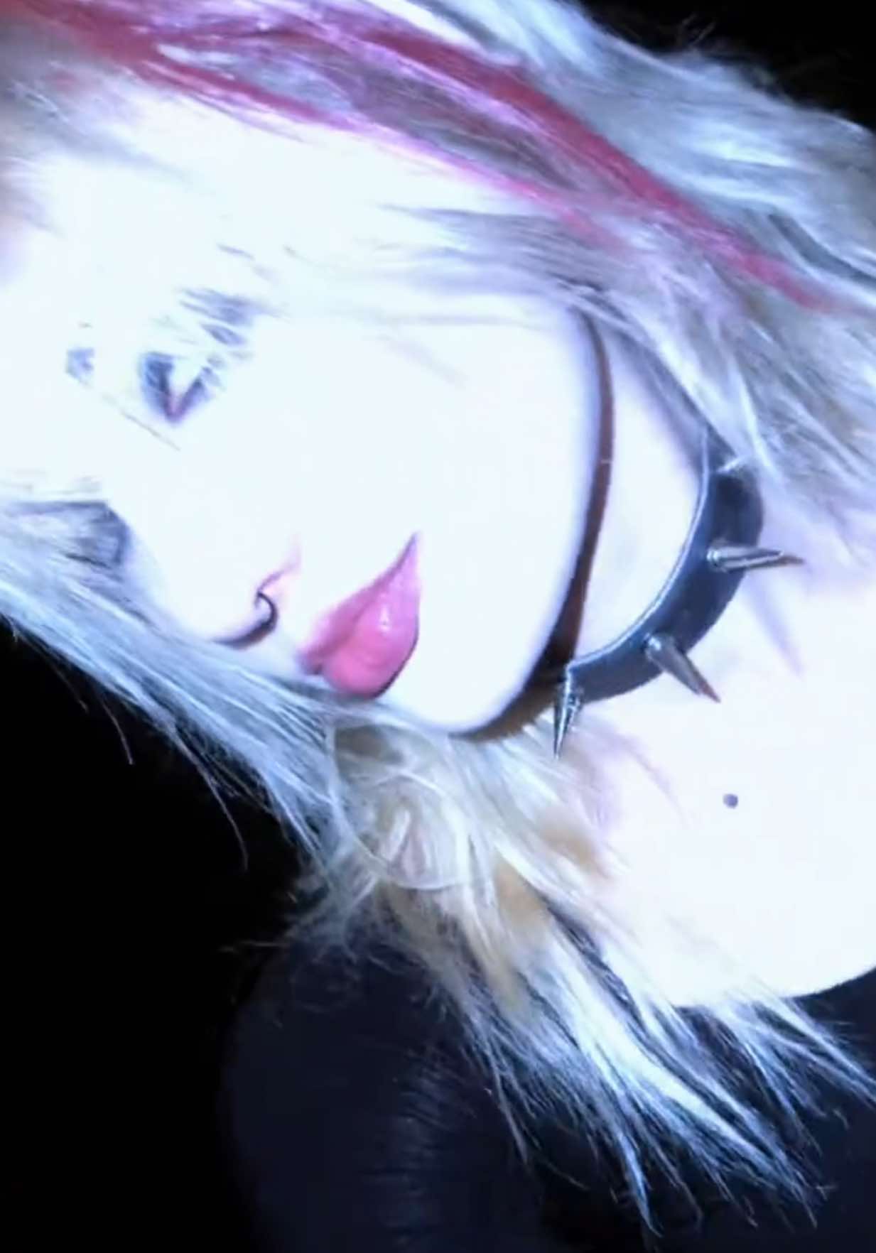 @𝔞𝔫𝔫𝔞𝔟𝔢𝔩♡