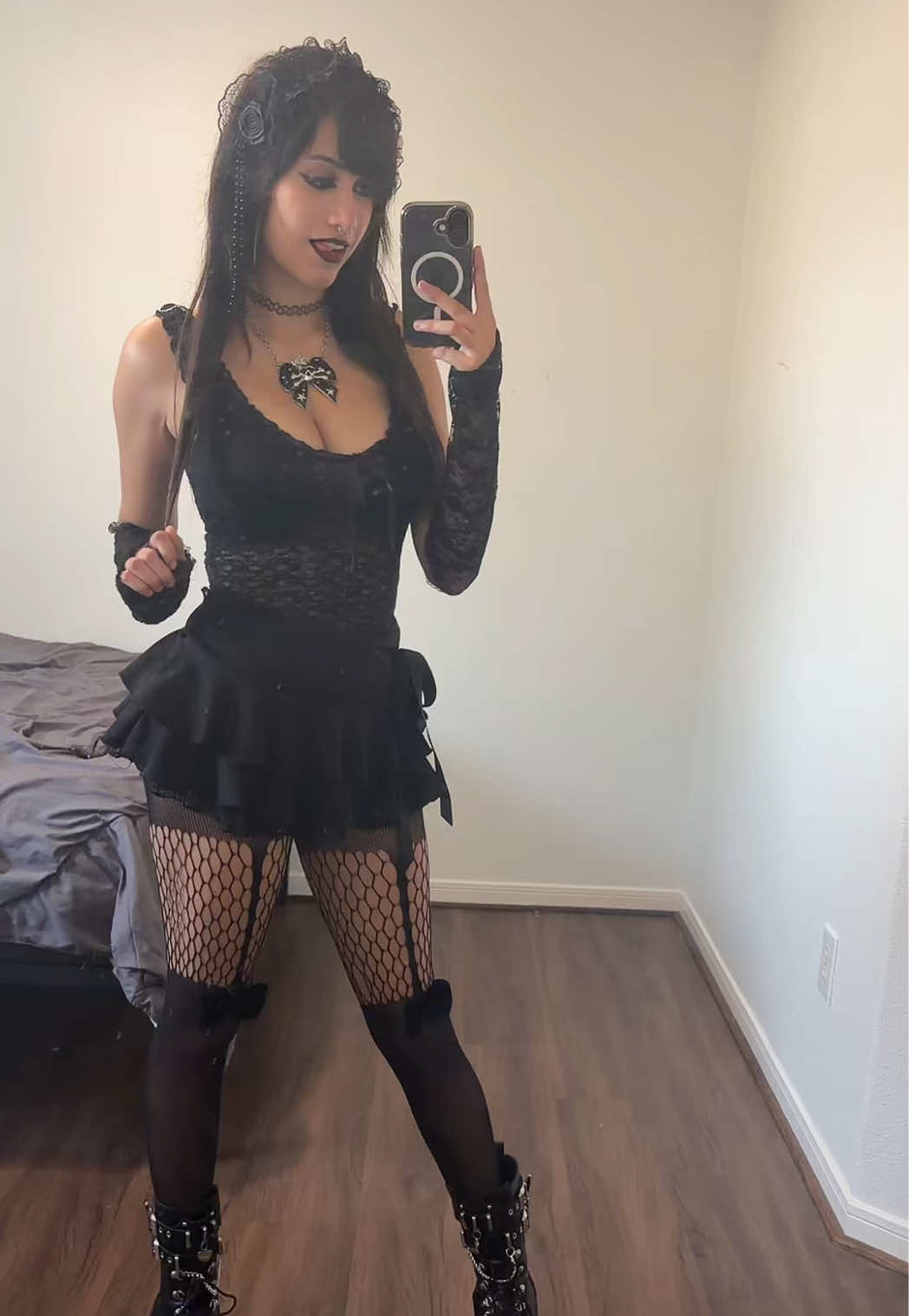 @zom🐝