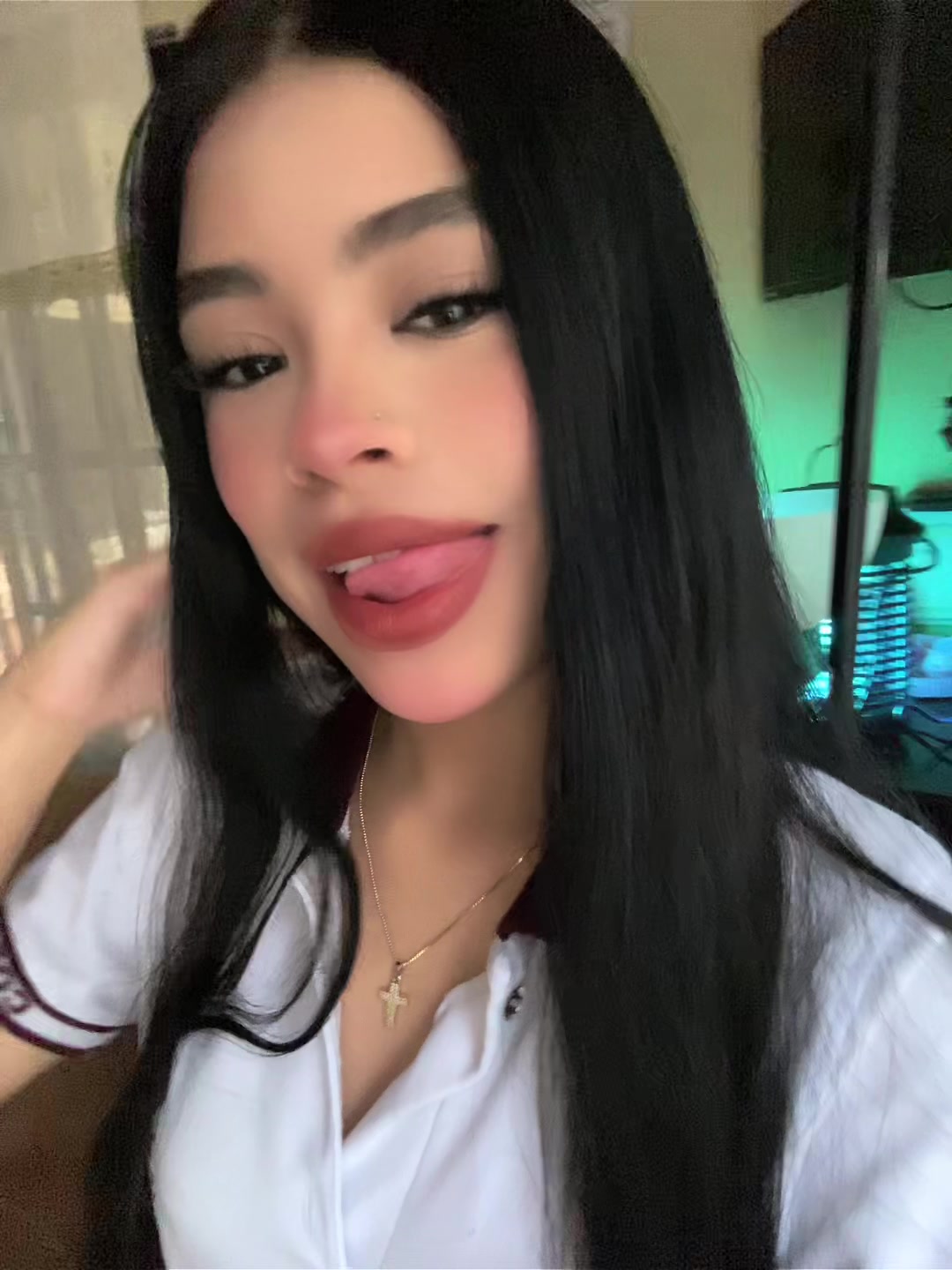 @momis🍒