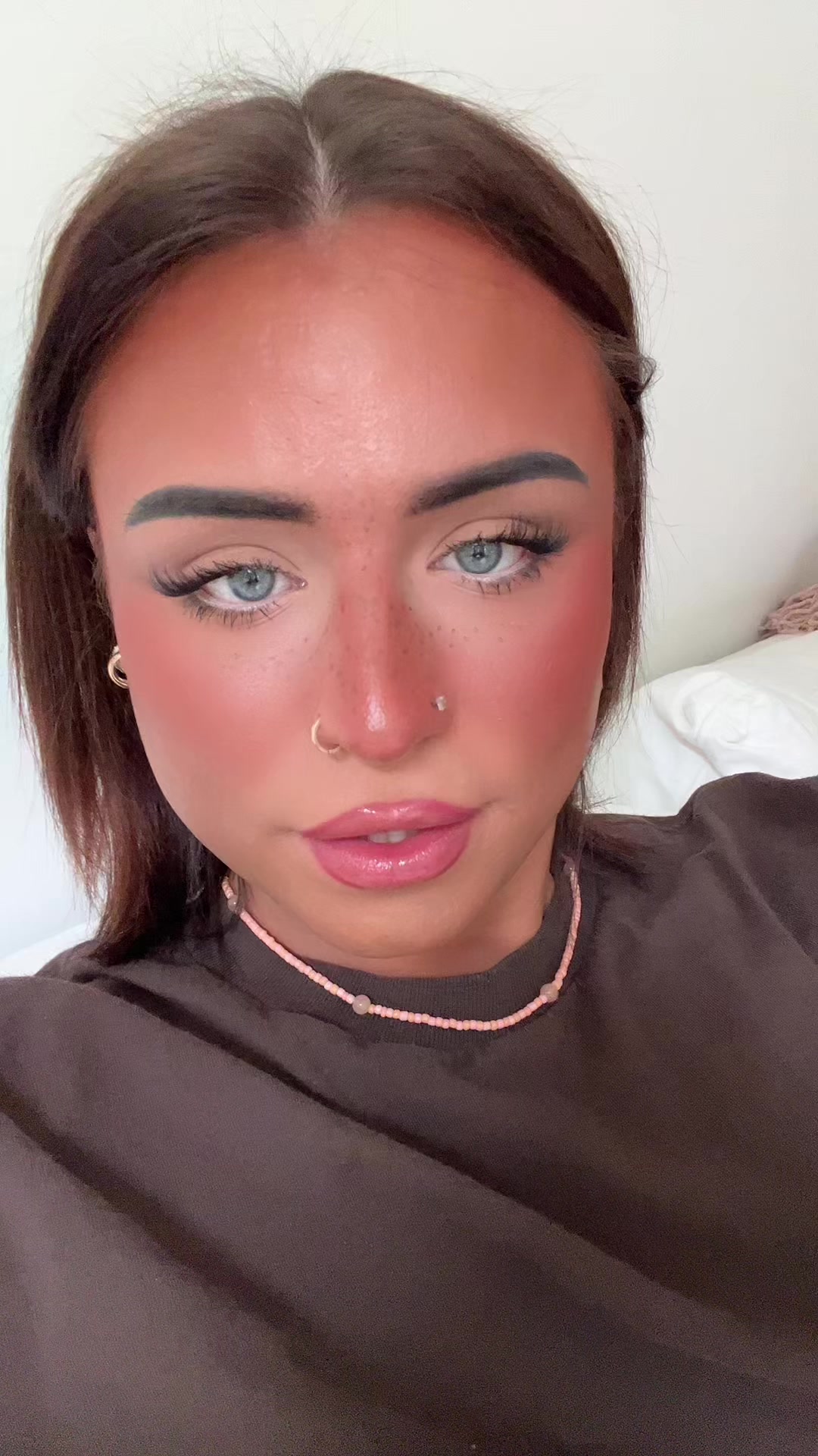 @joniethebrat