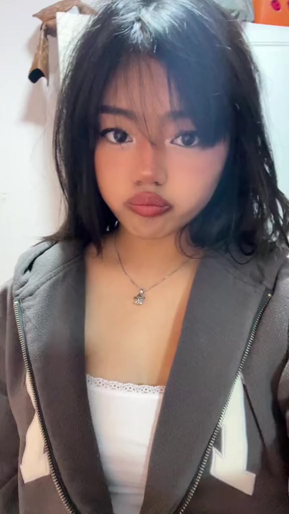 @𝒮𝒽𝒾𝓇ℯ𝓁🗝️