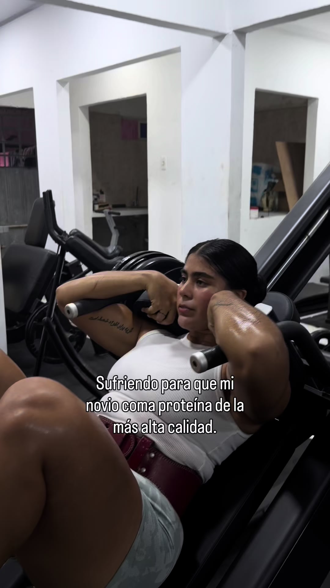 @Daniela✨