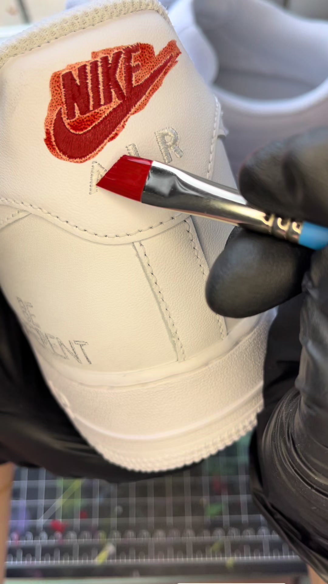 @Starkey Custom Co 👟