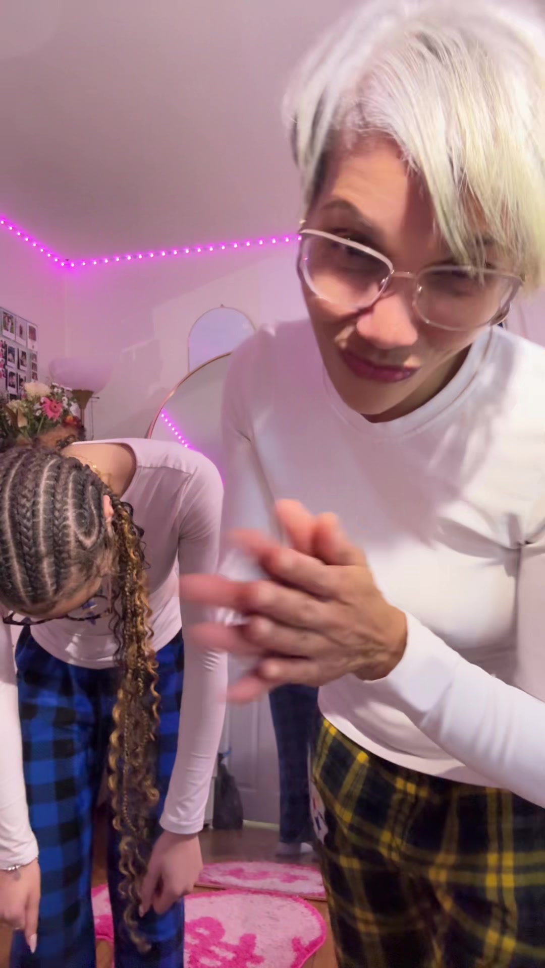 @👱🏽♀️