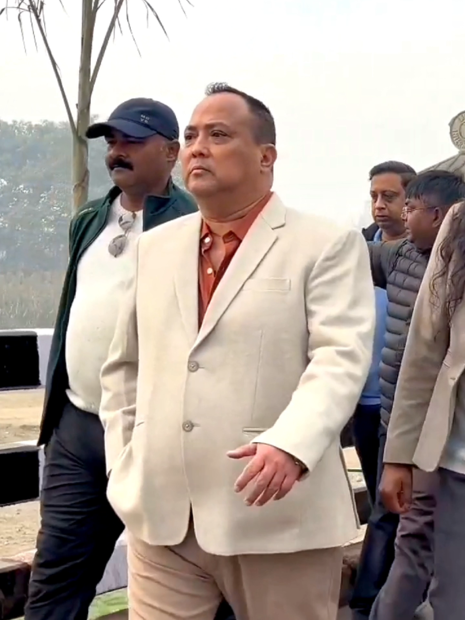 @Rajesh Man-the mayor of brj