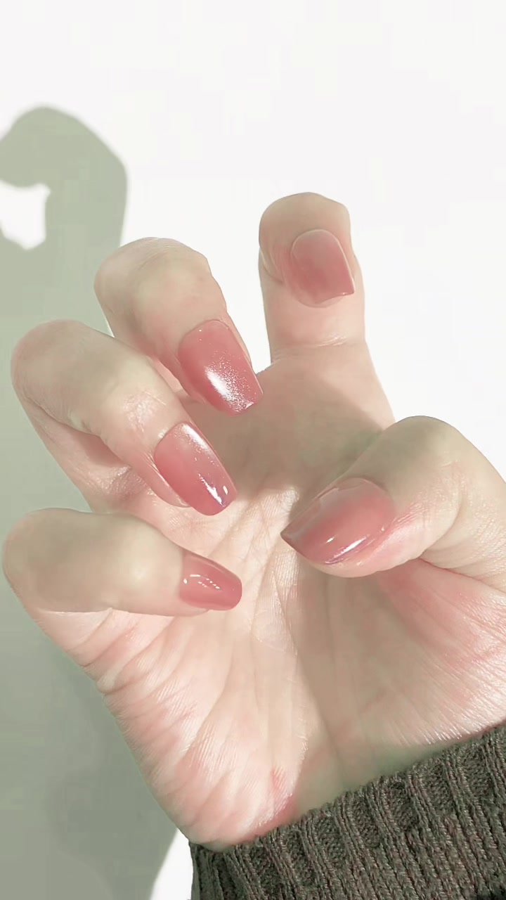 @Molly Nails Ind