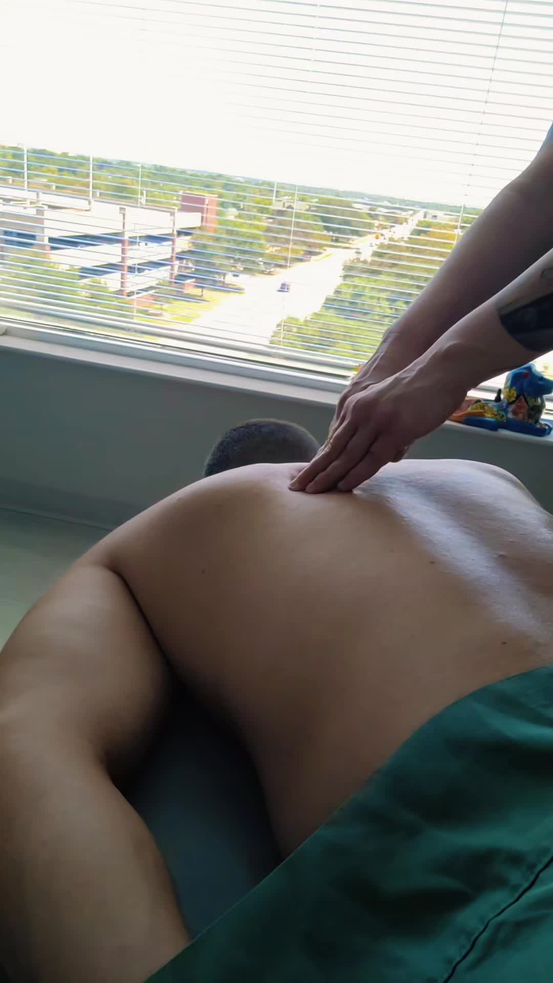 @hippiehandsbodywork