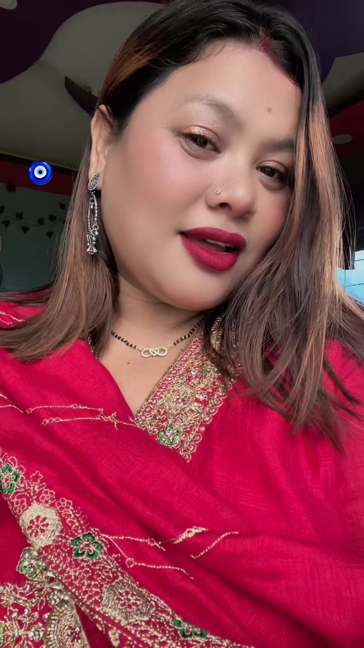 @राधा सेन ठकुरि 🧿🫶
