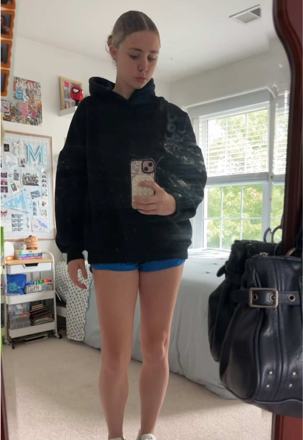 @mia_lauren_