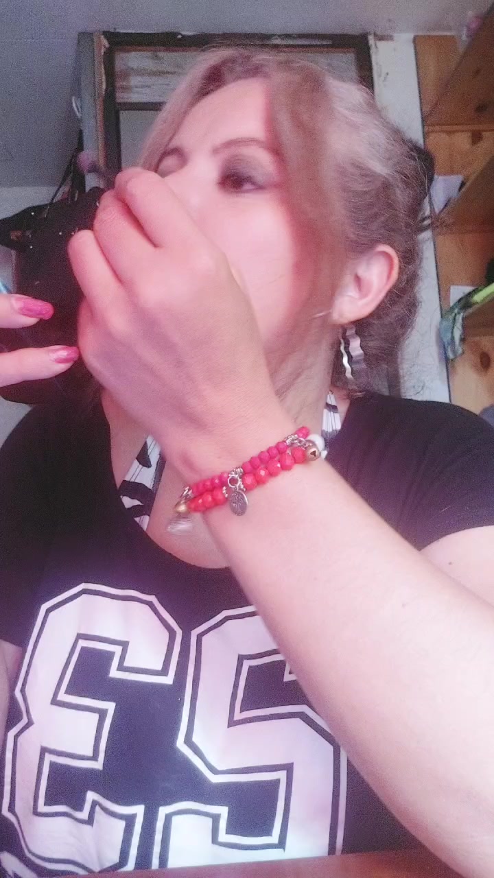 @🩷𝐌𝐀𝐔 CANTANTE 𝐋𝐄𝐖𝐈𝐒&hearts;️