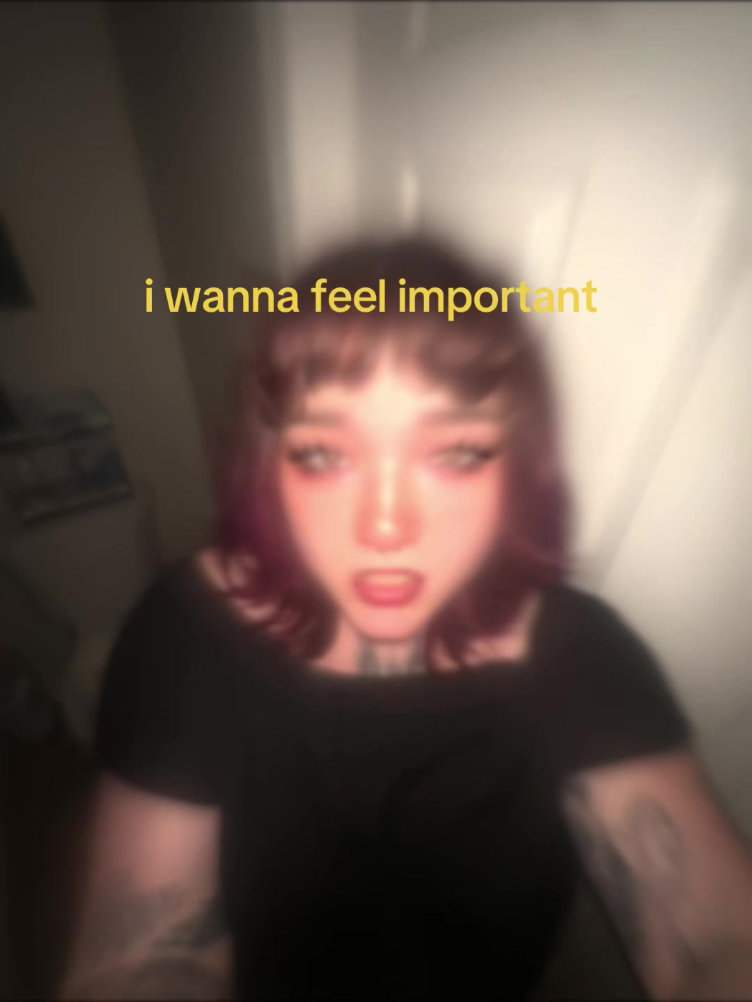 @😸