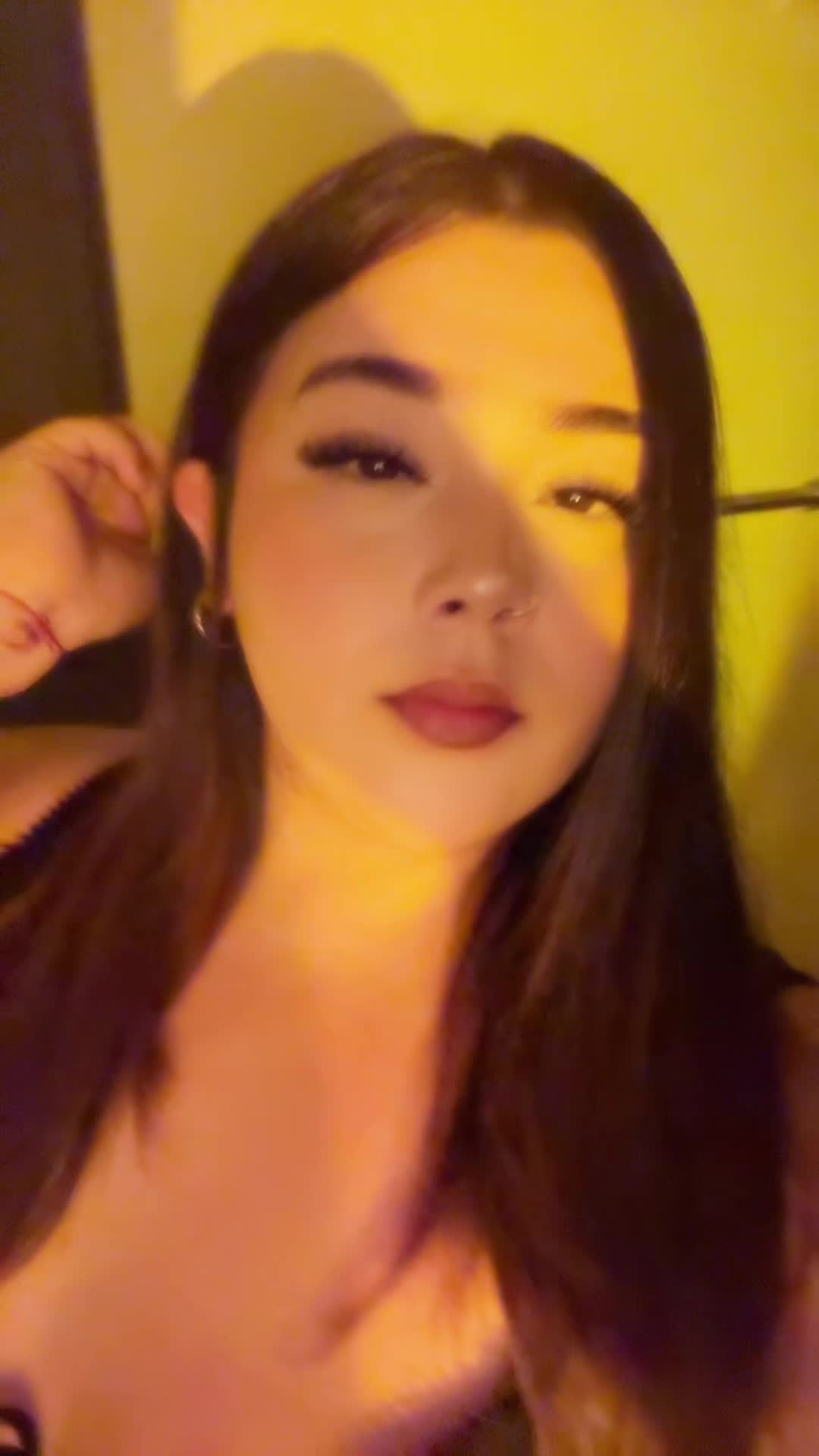 @xos.elly