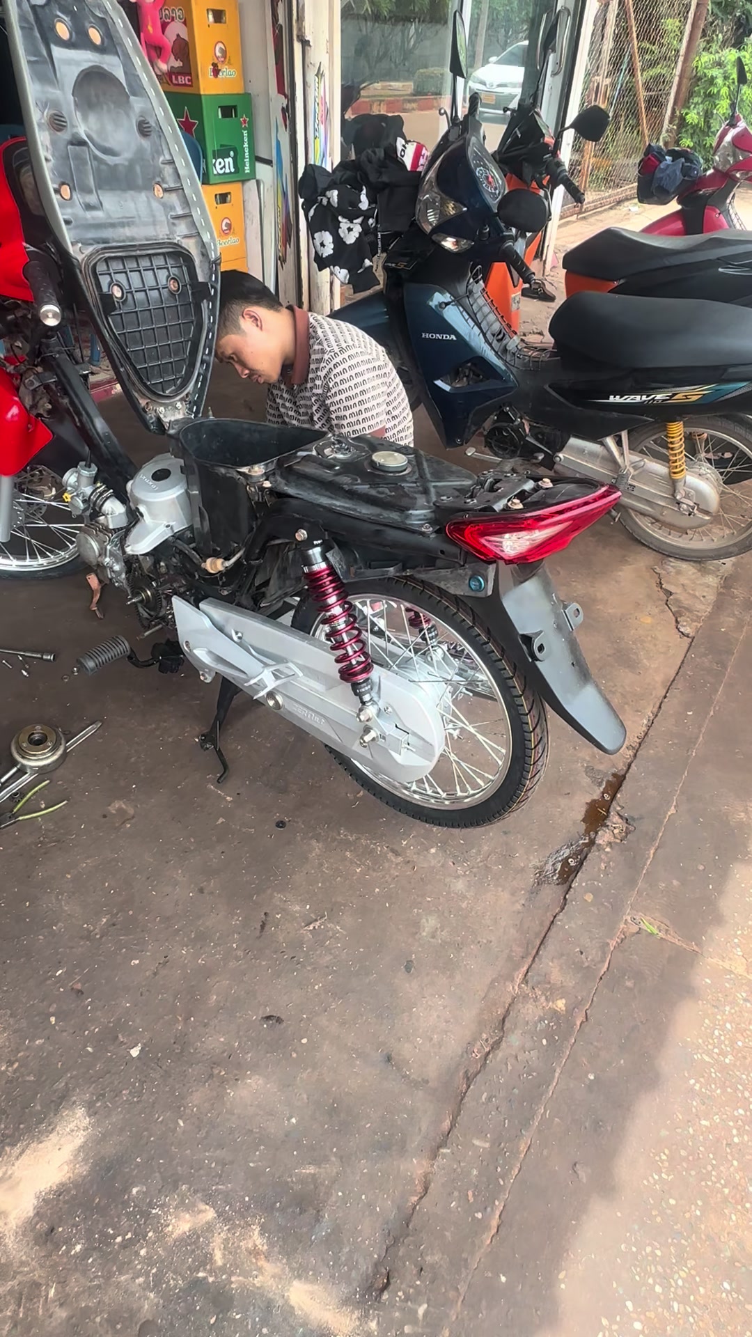 @K.Y.ອາໄຫລ່ແຕ່ງ93
