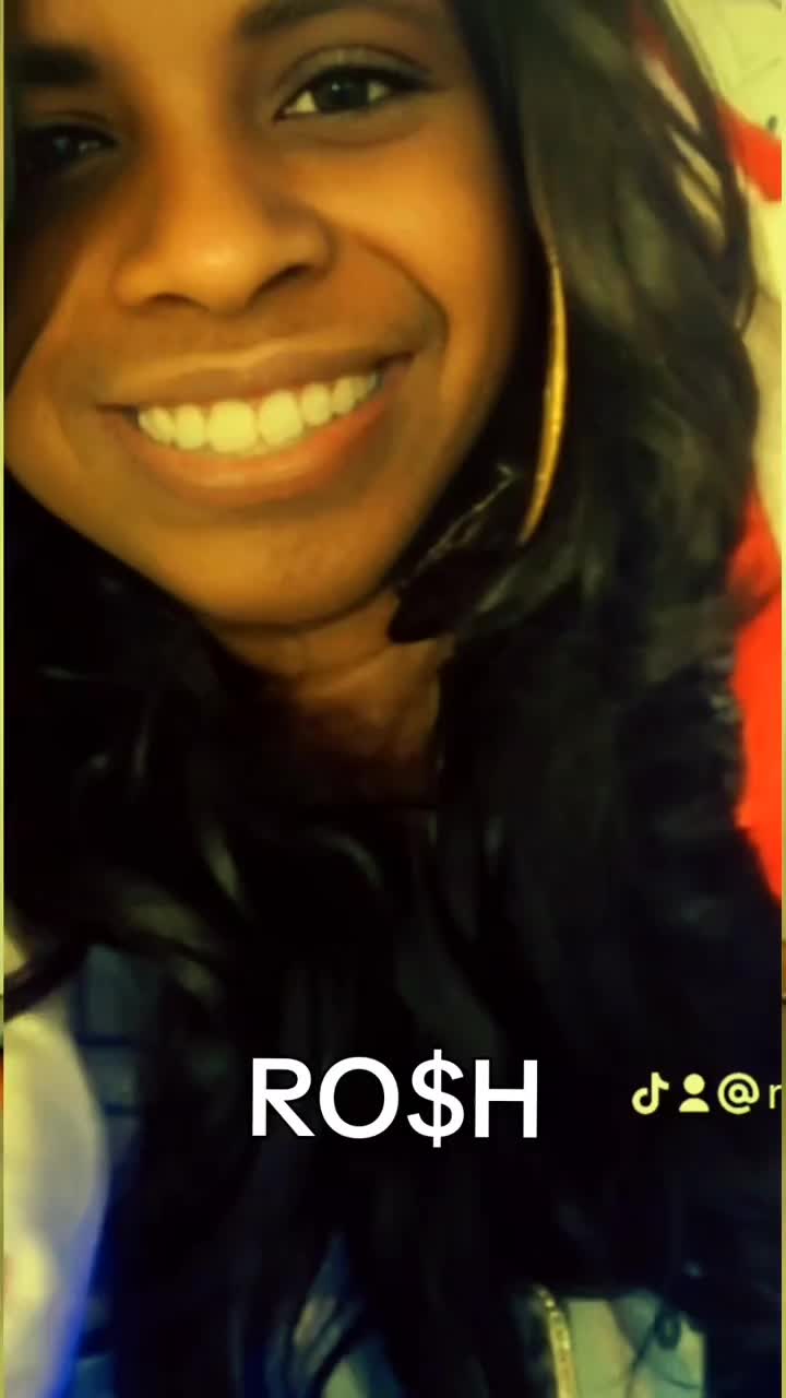 @Ro$alyn