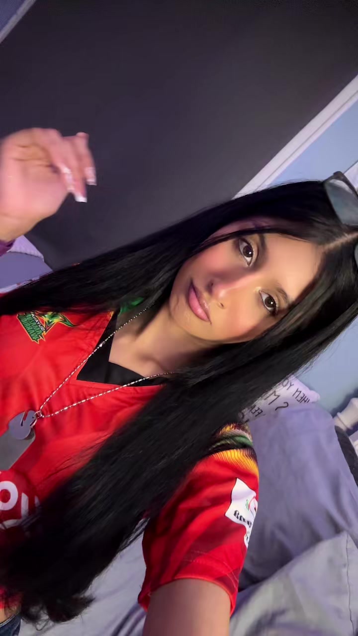 @Ash_✨🦋