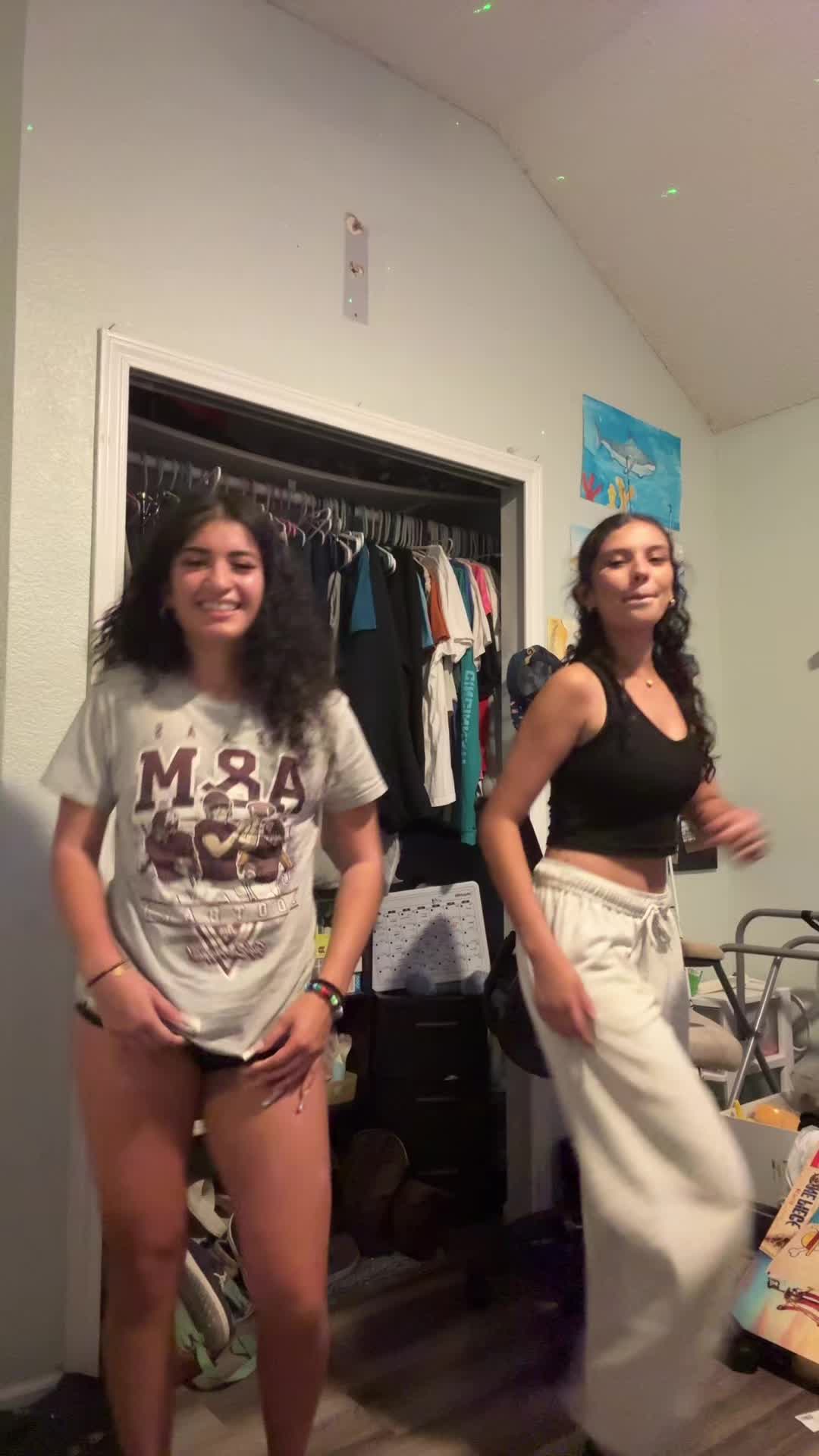 @neeku