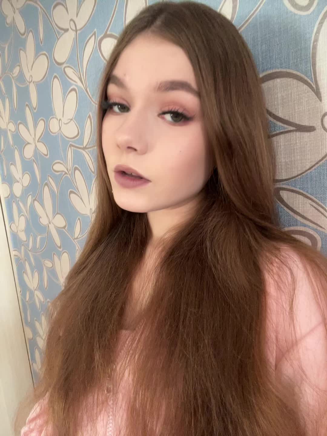 @нуя