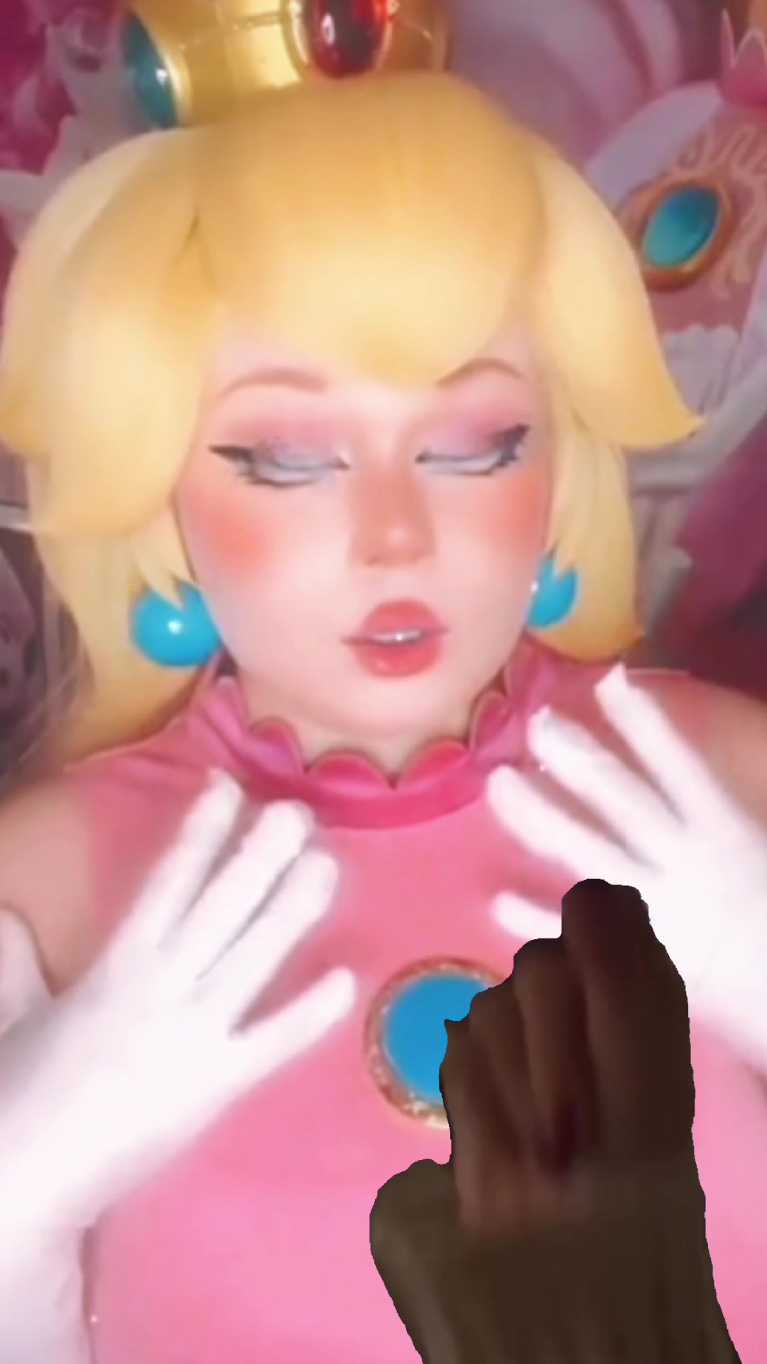 @𝒫𝑒𝒶𝒸𝒽𝓎 *ੈ✩‧₊˚