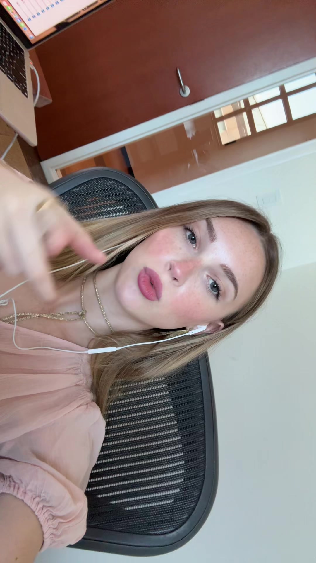 @antoinette